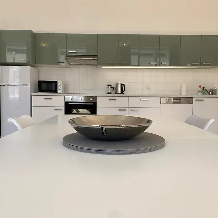 דירה Vip Center
