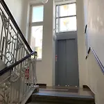 Vip Center *